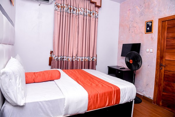 Hotel Diego and Suites